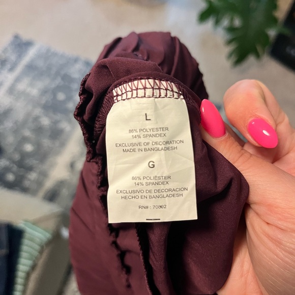 Apana Burgundy Pants - Picture 5 of 6